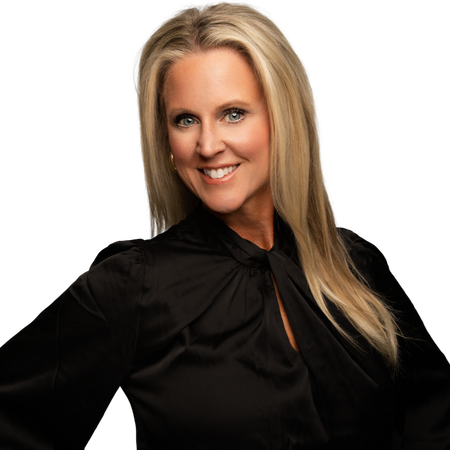 Profile photo of a State Farm Agent named: Lindsey Weaver