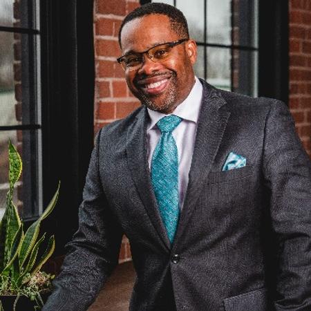 Profile photo of a State Farm Agent named: Derwin Griffith
