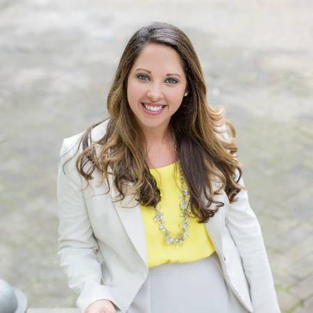 Profile photo of a State Farm Agent named: Angela Holbert