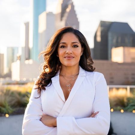 Profile photo of a State Farm Agent named: Jenny Mendez