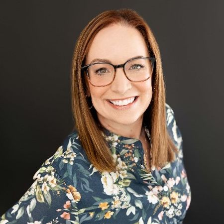 Profile photo of a State Farm Agent named: Julie Weaver