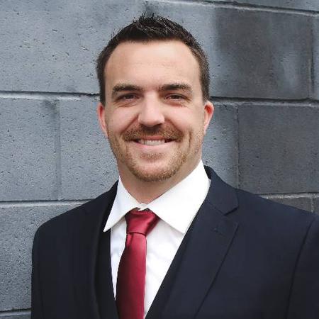 Profile photo of a State Farm Agent named: Derek Kinder