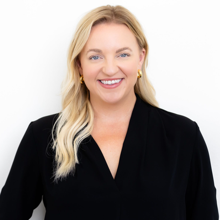 Profile photo of a State Farm Agent named: Cassie Erschen
