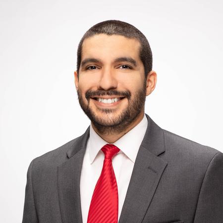 Profile photo of a State Farm Agent named: Mauricio Leon-Risemberg