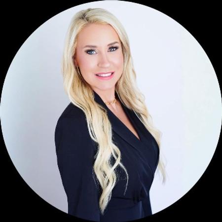Profile photo of a State Farm Agent named: Ashleigh Fallo
