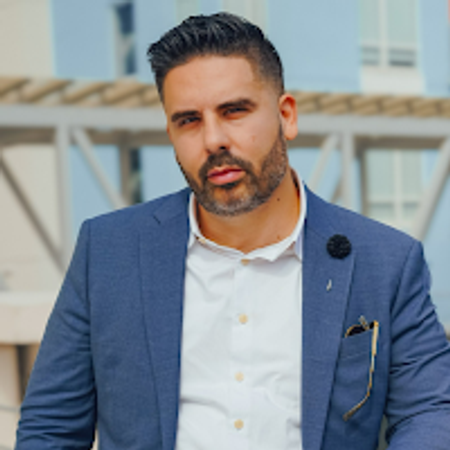 Profile photo of a State Farm Agent named: Carlos Martinez