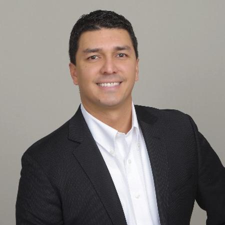 Profile photo of a State Farm Agent named: Junior Medina