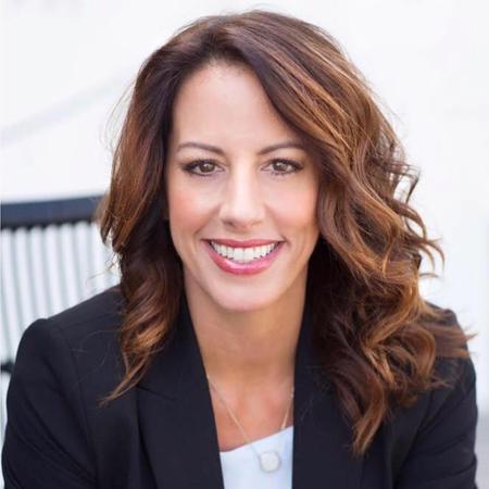 Profile photo of a State Farm Agent named: Lisa Brennan