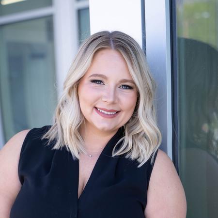 Profile photo of a State Farm Agent named: Mina Garner