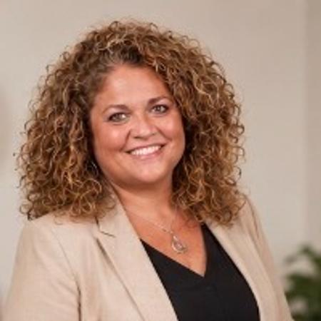 Profile photo of a State Farm Agent named: Jennifer Lamphere