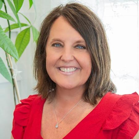 Profile photo of a State Farm Agent named: Debra Noojin