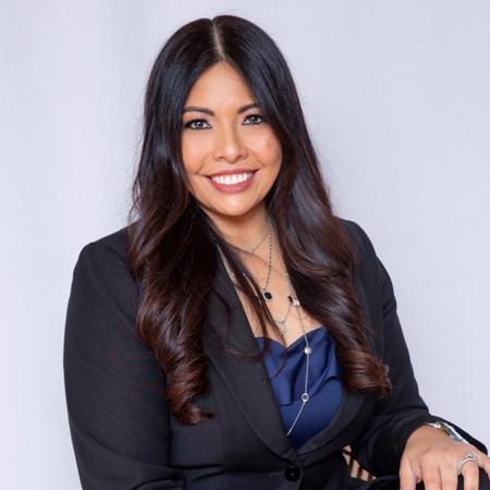 Profile photo of a State Farm Agent named: Flor Cawley