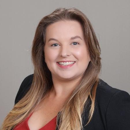Profile photo of a State Farm Agent named: Lindsey Kauffman
