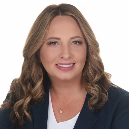 Profile photo of a State Farm Agent named: Misty Kern