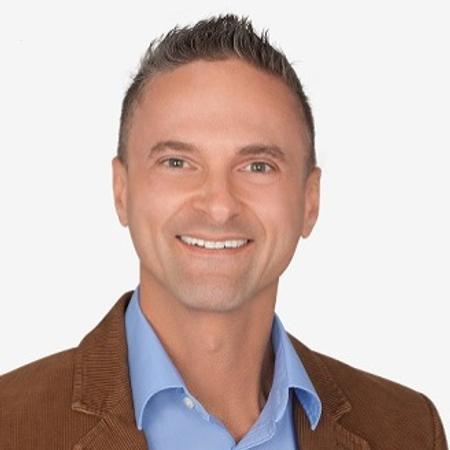 Profile photo of a State Farm Agent named: Dorian Brewer