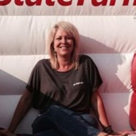 Profile photo of a State Farm Agent named: Donna Young