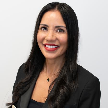Profile photo of a State Farm Agent named: Yolanda Santana Harris