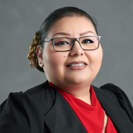 Profile photo of a State Farm Agent named: Viridiana Ramos
