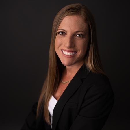 Profile photo of a State Farm Agent named: Mary Alice Ubal
