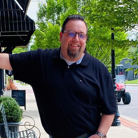 Profile photo of a State Farm Agent named: Kris Luebke