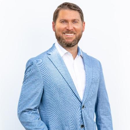 Profile photo of a State Farm Agent named: Cody Dixon