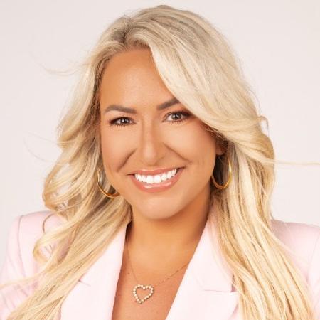 Profile photo of a State Farm Agent named: Danielle Waller