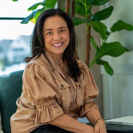 Profile photo of a State Farm Agent named: Tammy Sandoval