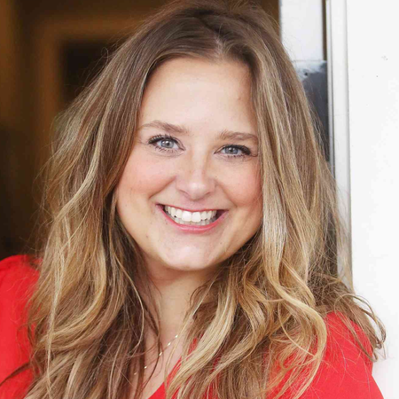 Profile photo of a State Farm Agent named: JennaLynn Drake