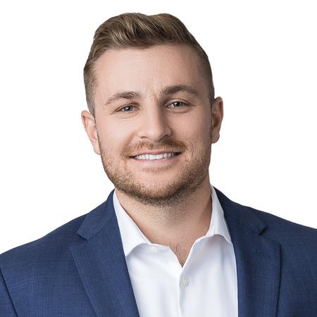 Profile photo of a State Farm Agent named: Ryan Hill