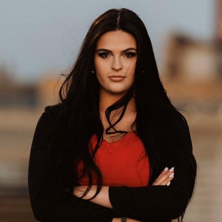 Profile photo of a State Farm Agent named: Cara Welling