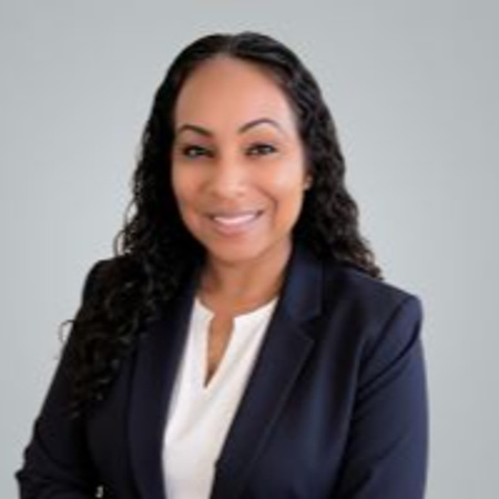 Profile photo of a State Farm Agent named: Ro Adoki