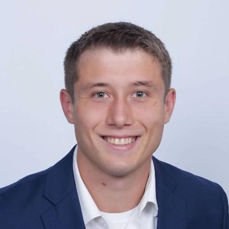 Profile photo of a State Farm Agent named: Zak Irsfeld