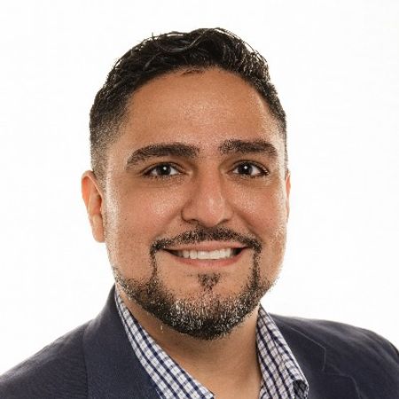 Profile photo of a State Farm Agent named: Fabian Diaz
