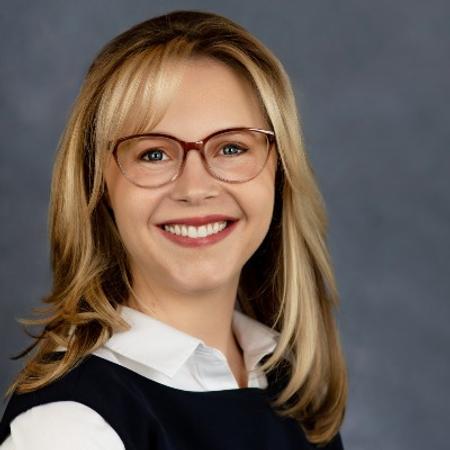 Profile photo of a State Farm Agent named: Cate Albin
