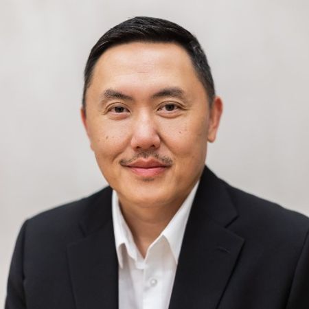 Profile photo of a State Farm Agent named: Jerry Vang
