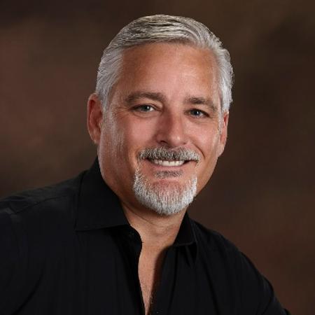 Profile photo of a State Farm Agent named: Dennis Hurst