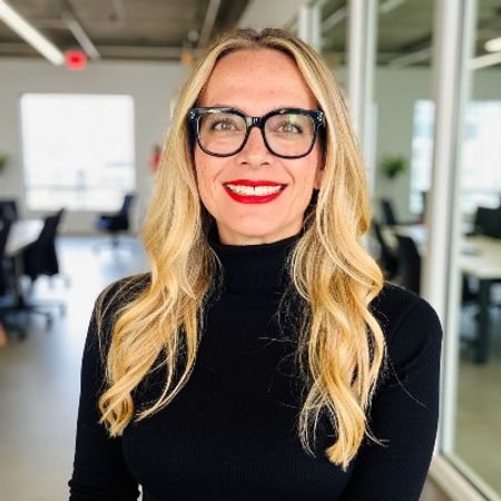 Profile photo of a State Farm Agent named: Laura San Nicolas