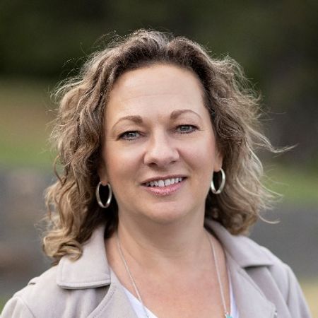Profile photo of a State Farm Agent named: Sue Breesnee