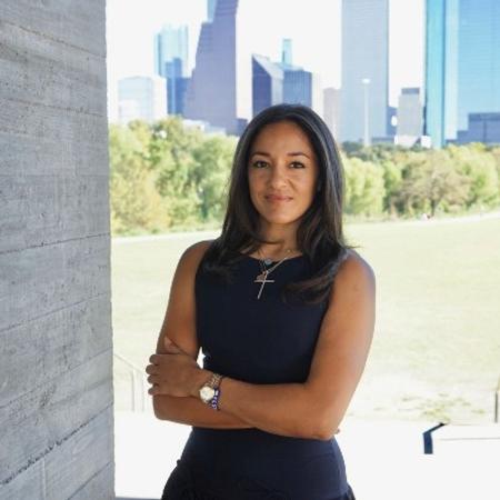 Profile photo of a State Farm Agent named: Jenny Mendez