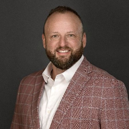 Profile photo of a State Farm Agent named: Travis Hesser