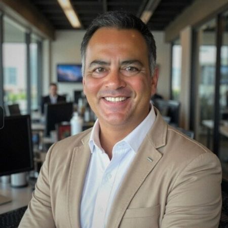 Profile photo of a State Farm Agent named: Michael Vidales