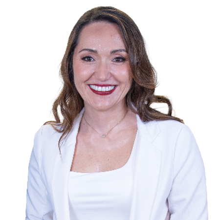 Profile photo of a State Farm Agent named: Fernanda Macedo